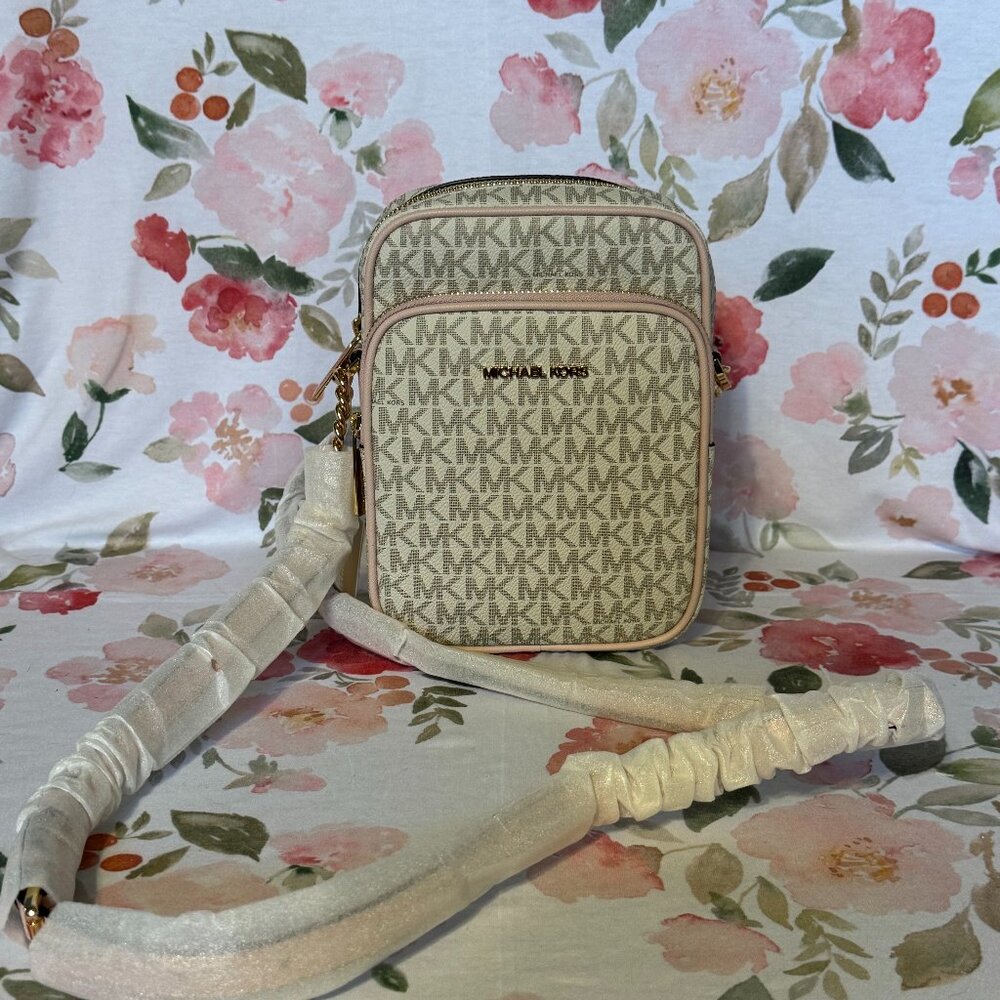 MICHAEL KORS Jet Set Logo Crossbody – Vanilla / Blush Pink Trim – BRAND NEW - Picture 2 of 9